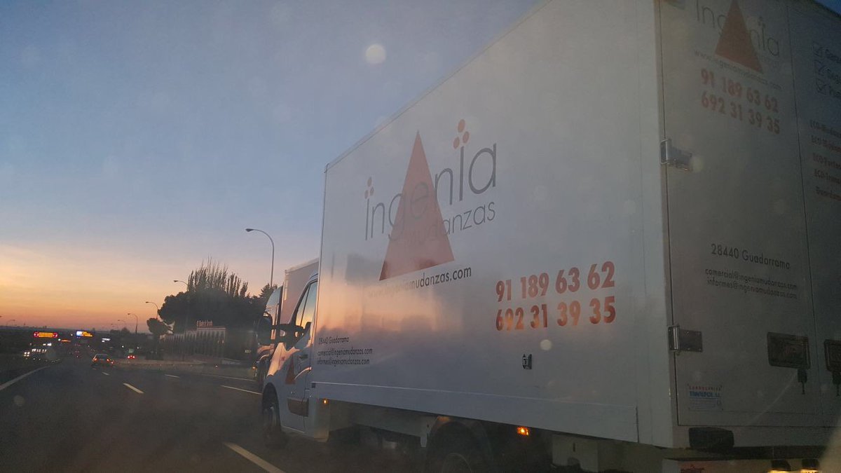 ingeniamudanza's tweet photo. @IngeniaMudanzas #alquemadrugaDiosloayuda Empezamos la mañana con mucho #amor y #alegria Nuestros clientes lo merecen todo..Un fuerte abrazo https://t.co/9SGzV0buQ9