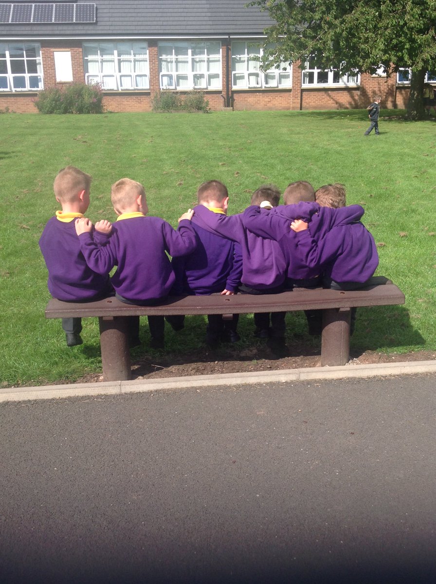 HGPSnthumberlnd's tweet image. Welcome back! Great to see the childrn so smart &amp;amp; eager to learn. Catching up with friends in the sunshine😎 @NorthumberIand @BlythCommunity