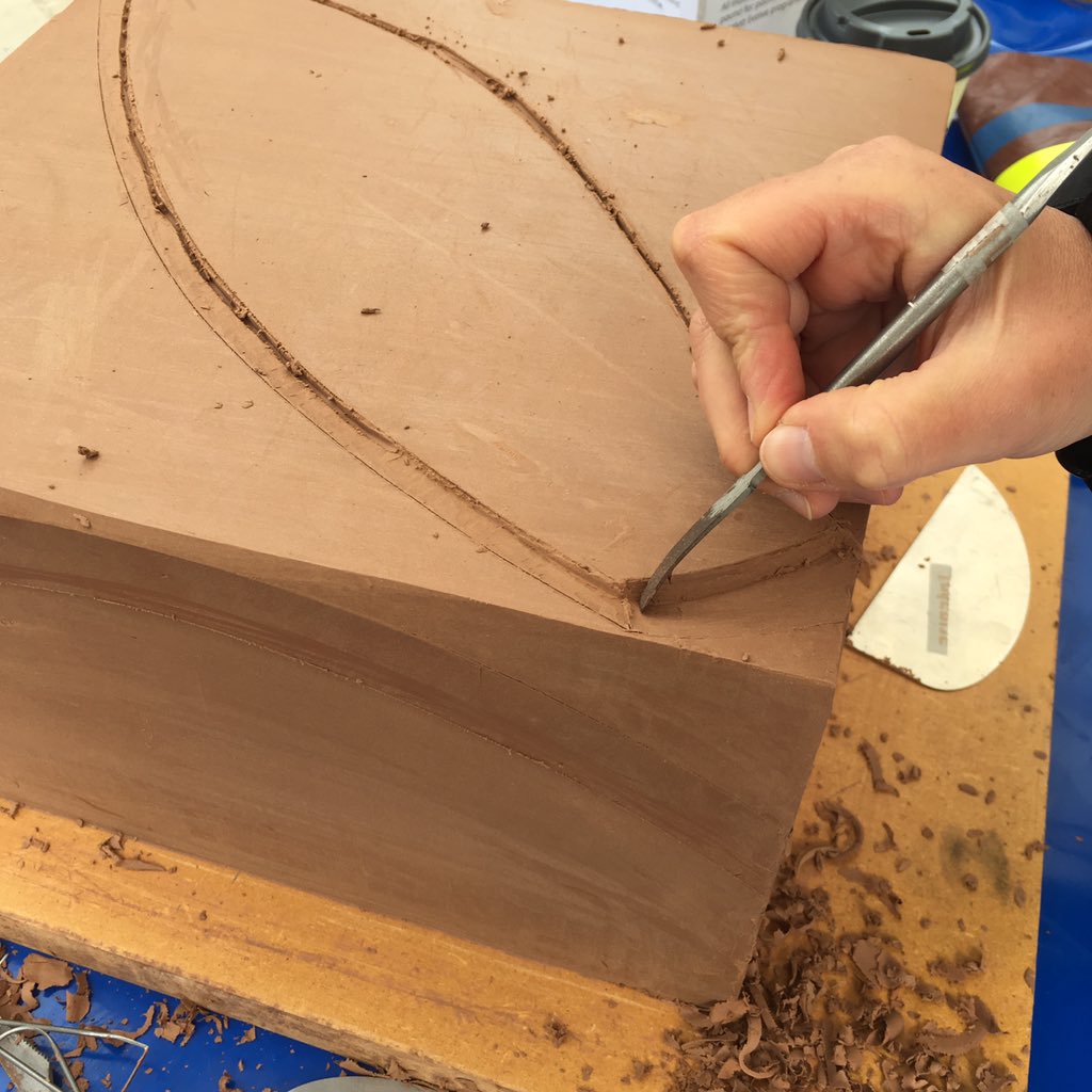 modern_clay's tweet photo. Great to meet @saraheachristie with @tweetcraftspace #insite2017 with clay modellers from Jaguar @JLR_News in St Pauls Square Birmingham https://t.co/zJxlNfVOOV