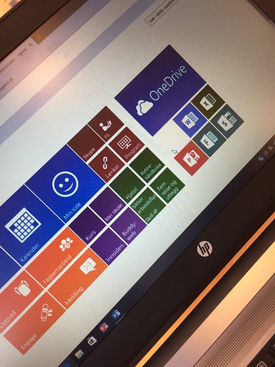 83Mette's tweet photo. The strugle is real! Hvor ble det av OneNote?  #VIGutvikling https://t.co/C900KlgvoO