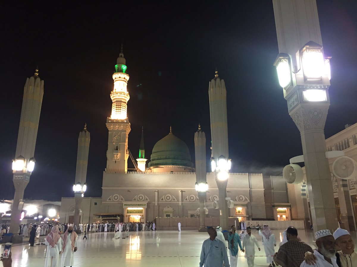 SantapanMinda's tweet photo. Selawat dan salam kepada Baginda SAW https://t.co/eqbBjvDHfk