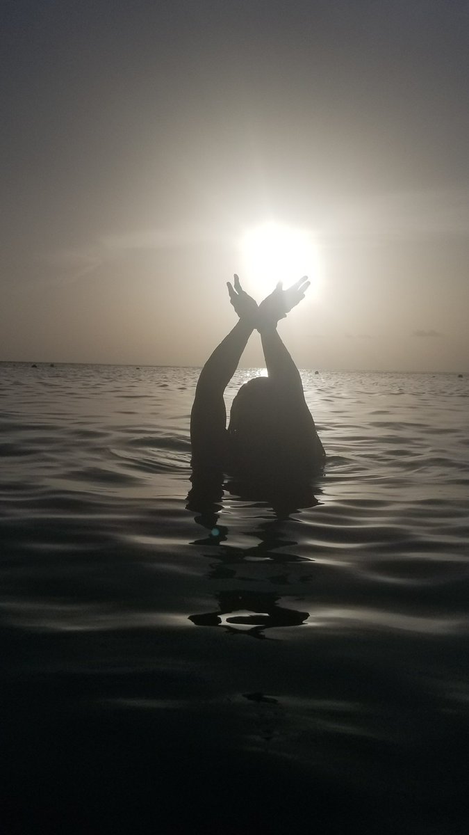 It’s so hard to be back at work when all I can think about is sunset on the ocean...