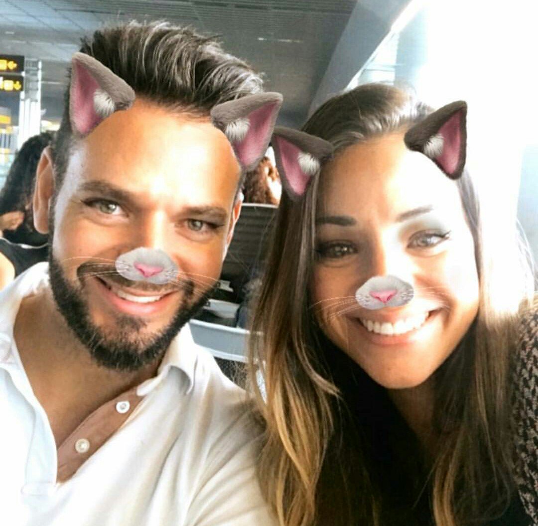 anamms27_ana's tweet photo. Hello✋✋ @SoniaZWallsGH14  y @CsarWalls espero q ya estéis en Madrid chic@😁😁👍
Feliz tarde 👍👏 https://t.co/tE8fuJCh2Z