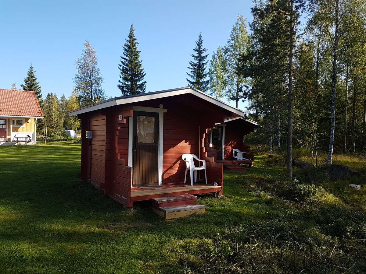DrIainBanks's tweet photo. Tonight's luxurious accommodation on road to Lapland. Cheap and cheerful, like me #inaridig @LoveArchaeology @DarkLapland @ProfTonyPollard https://t.co/e1NXoYteHj