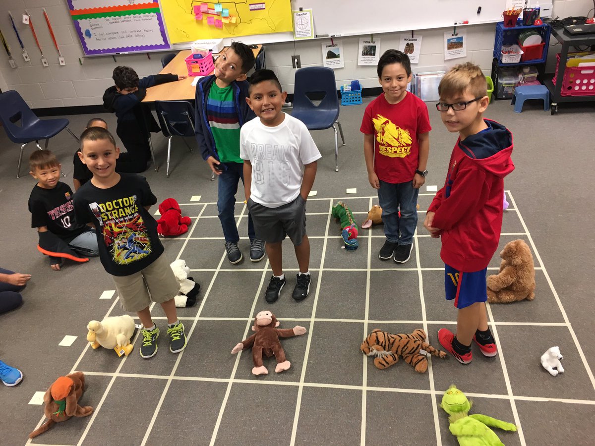acrestigers's tweet photo. 3rd grade fun @harbinses ! We learned how to use a map grid by making our own zoo map and taking turns "visiting". https://t.co/mIhHbasIxw
