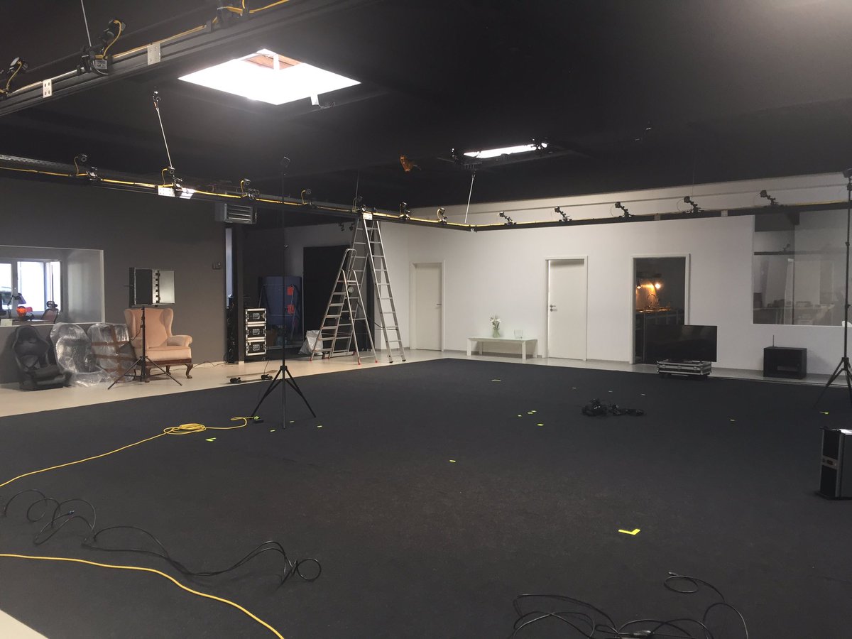 burgeon_studio's tweet photo. Thanks to @a4vr3 we get to play with the biggest mo-cap I've ever worked with. Sweet! https://t.co/5kjRKbHUQG