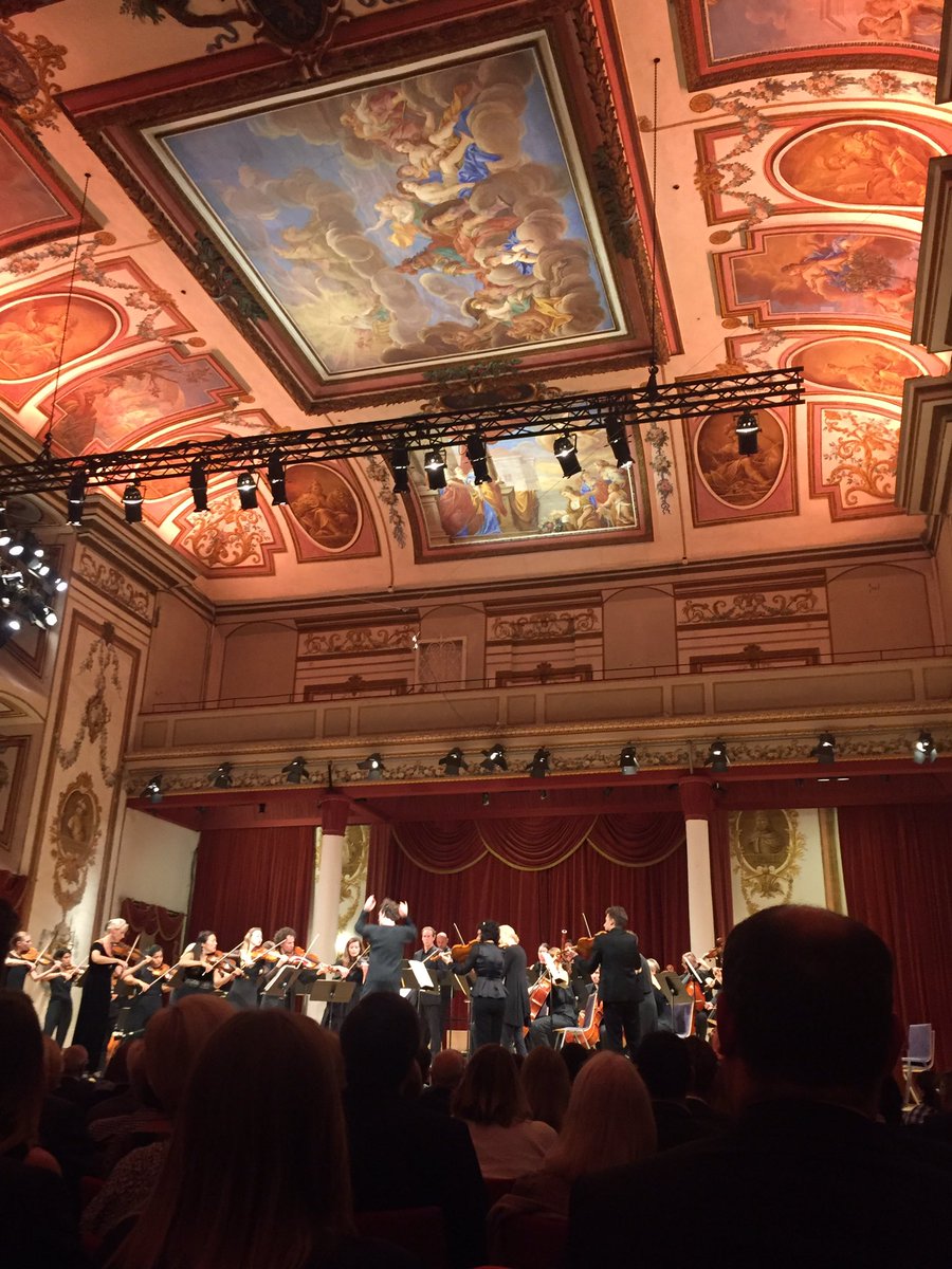 HERBSTGOLD #Festival in Eisenstadt eröffnet mit Joseph #Haydn Sinfonie G-Dur Nicolas #Altstädt dirigiert die #HaydnPhilharmonie #haydnsaal
