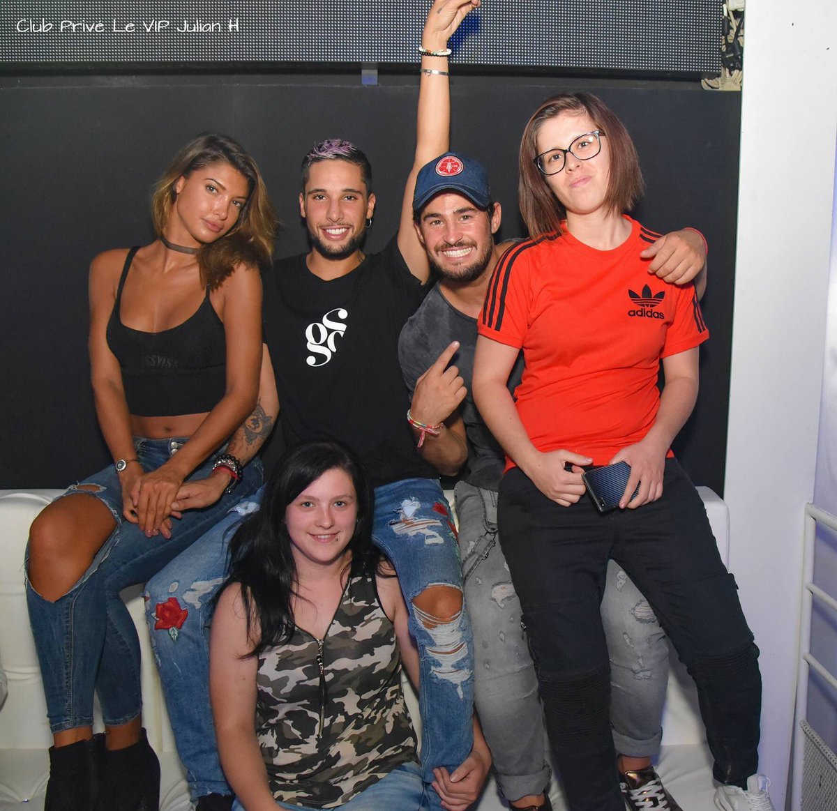 UnDarisien's tweet photo. #PHOTO: @EddySS7, @MelDedigamaOff et @OffRemi au VIP club privée de Venansault (Samedi 2 Septembre). https://t.co/SqGxR4op5d