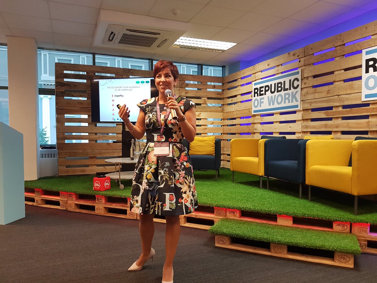 FunkyFitzKids's tweet photo. Wonderful talk by Gill @Gillgrowsucceed #networkcork https://t.co/i1Cp6cIury