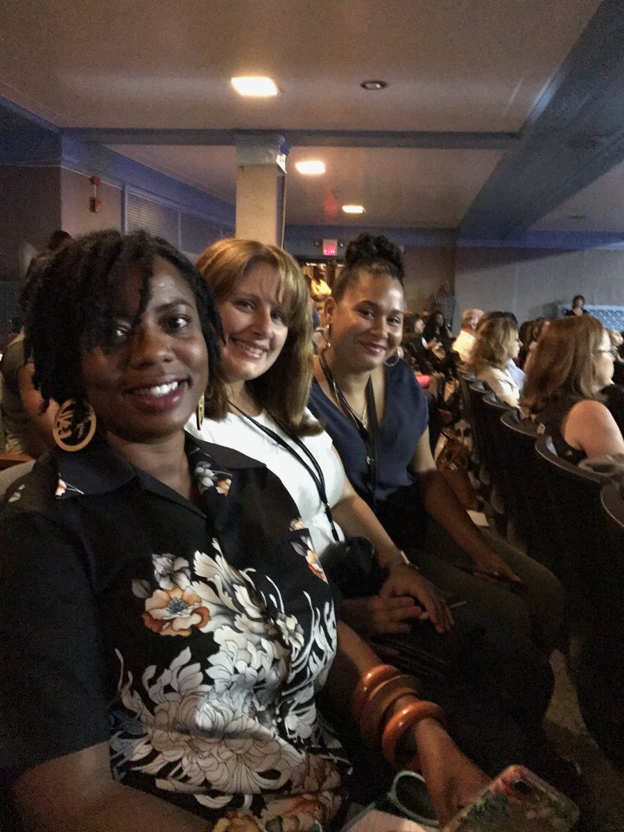 BiBi__Bennett's tweet photo. Failure is not an option in the District of Asbury🖤💙🖤 #APconvo17 #keeprising #literacy #selfie #asburypark @Asbury_ParkSD https://t.co/GdJdkTmFZ7