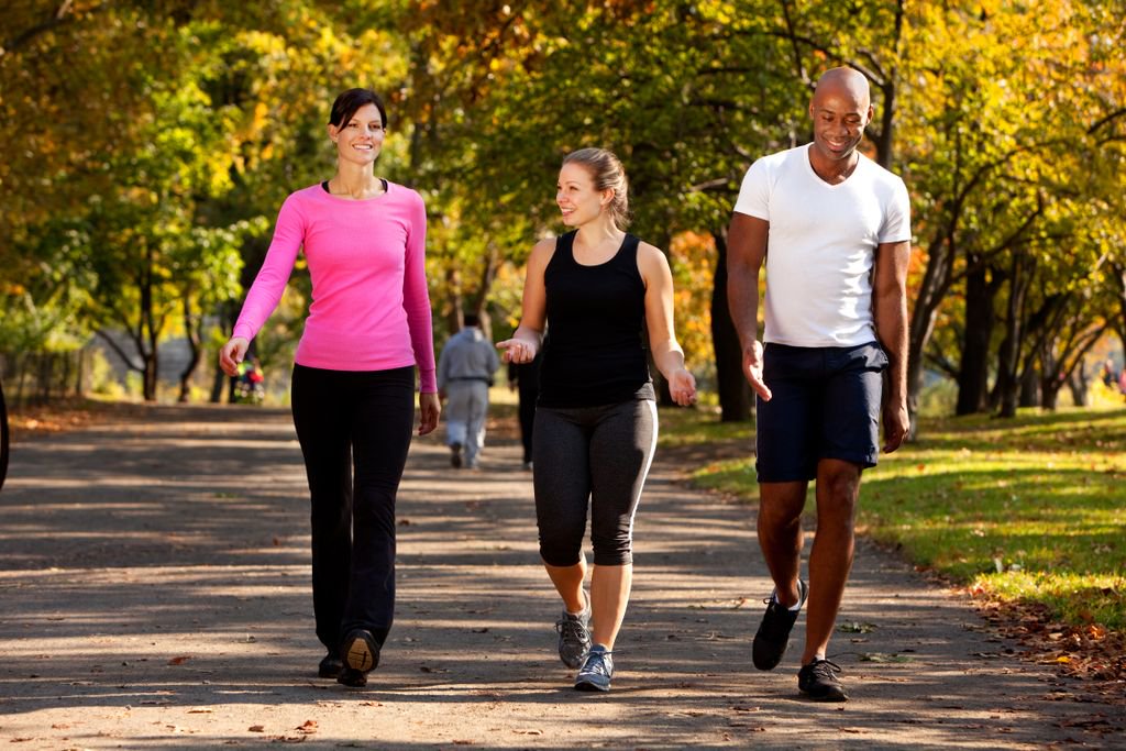 MedicineChestVA's tweet image. Boosting your metabolism with aerobic exercise like brisk walks. Drink lots of water, and snack on low sugar fruits &amp;amp; non-starchy veggies.