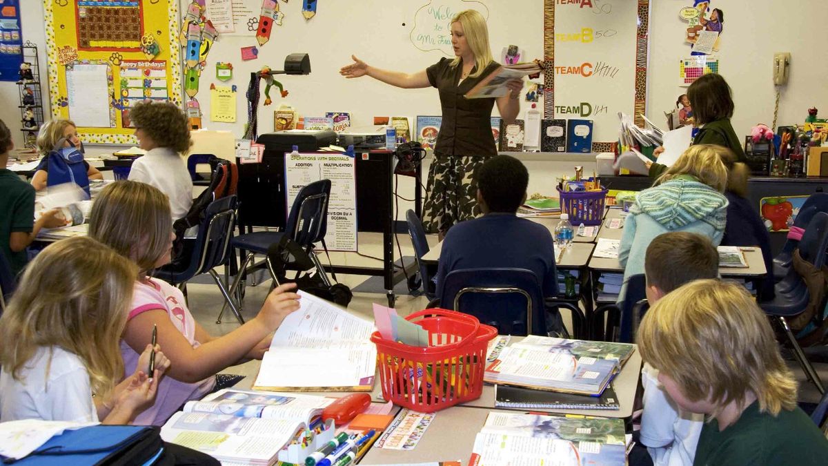 TheOnion's tweet photo. Nation's Students To Give American Education System Yet Another Chance https://t.co/ObP9v5iref https://t.co/ek7BIgBIda