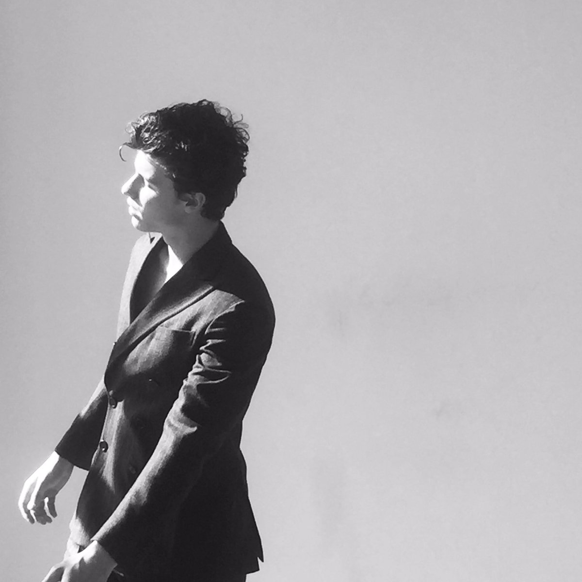 ClashMagazine's tweet photo. Mercy! Our exclusive #Clash104 cover interview with @ShawnMendes is finally live: https://t.co/KkOREiXLbF #ClashxShawnMendes #MendesArmy https://t.co/iynGhol4H9