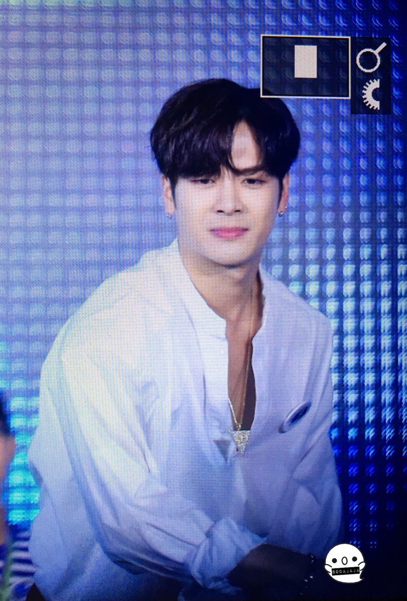 sodajaja's tweet photo. 170907 Est Event #got7 #JacksonWangPapillion #JacksonWang 😅😅😅 https://t.co/BWoGh9NHMm