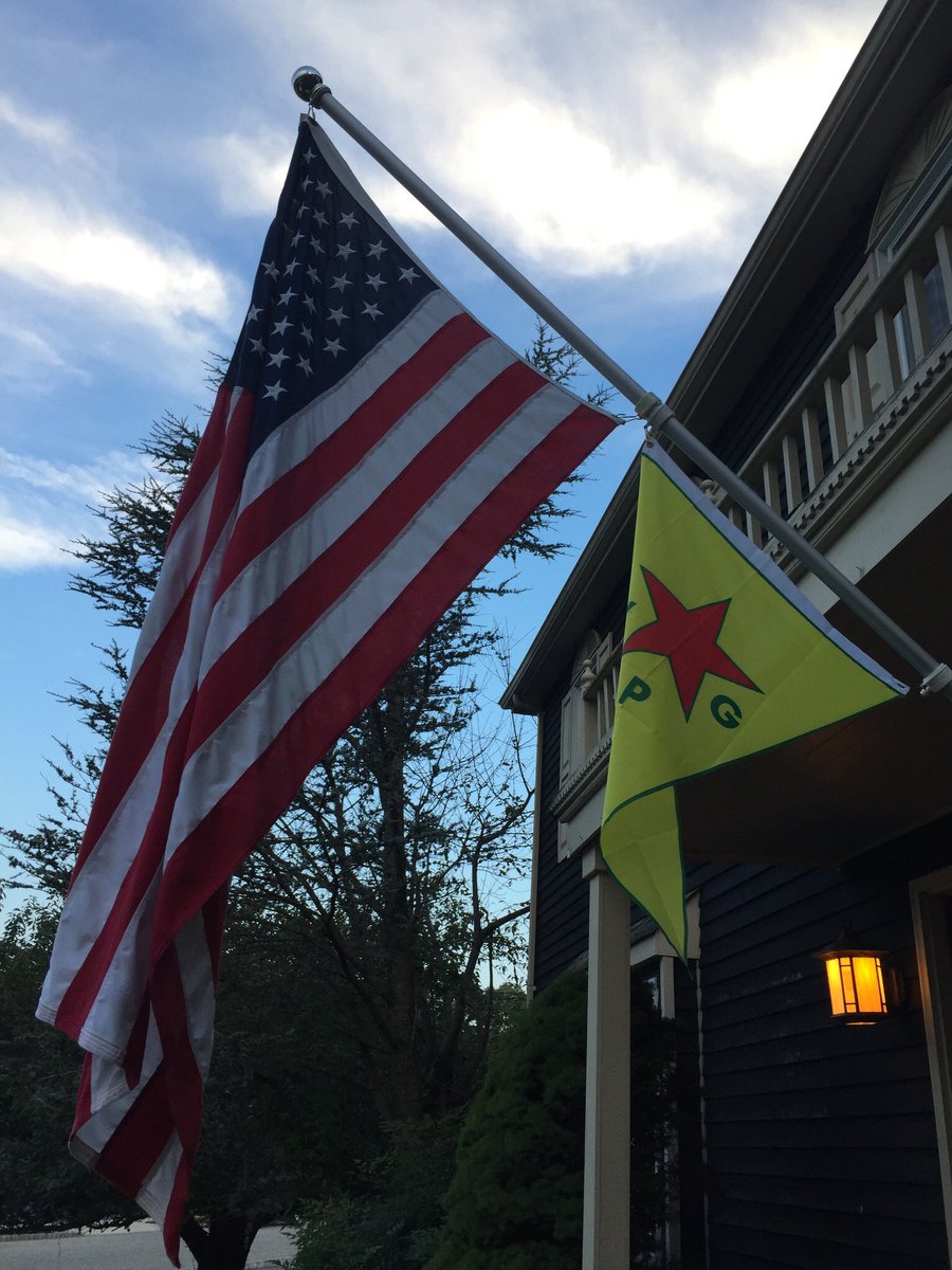 Amercans4YPG's tweet photo. #YPG #Istanbul 
Spotted in east coast U.S. neighborhood https://t.co/iBbc4UoKIb
