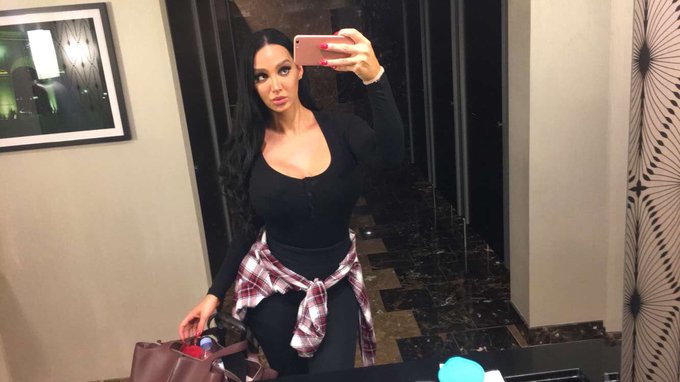 Hi Guys, I have extended my stay in NYC till Sep 10, so catch me if you can -> amyanderssen@hotmail.com