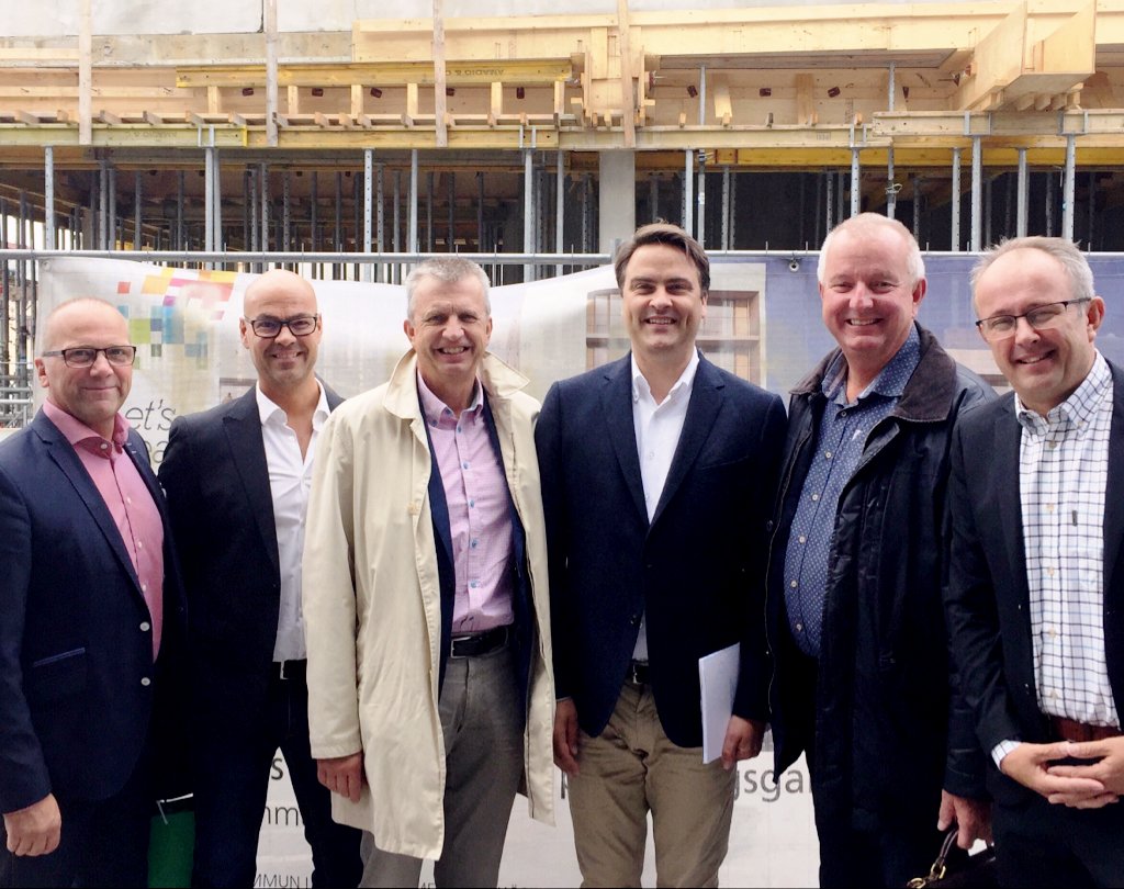 EON_Nordic's tweet photo. E.ONs vd Marc Hoffmann i Norrköping idag. ”Vi vill bygga den hållbara staden tillsammans med fastighetsföretagen”. https://t.co/RPaWSFmB50