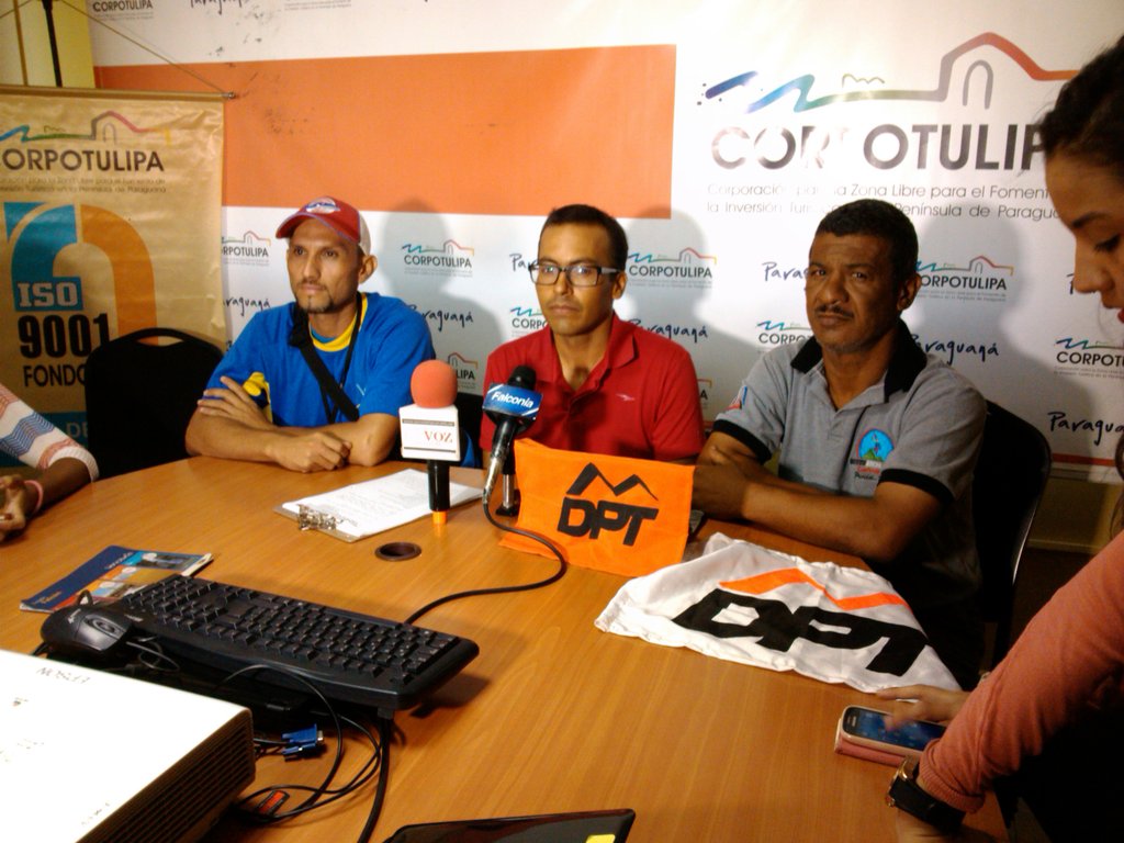 IMDCcarirubana's tweet photo. #EnDesarrollo | Miguel Davila ofrece #RuedaDePrensa sobre el #Ultramaratón más largo de Venezuela #DPT2017 https://t.co/mQee8x9Z9L