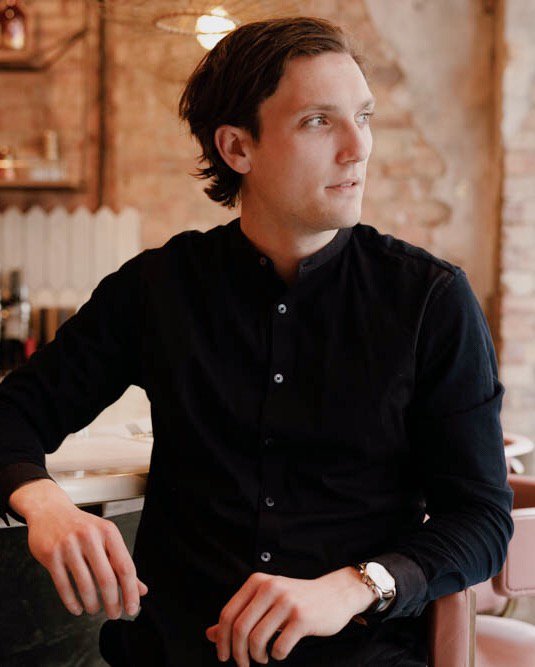 L'Estrange London tweet media