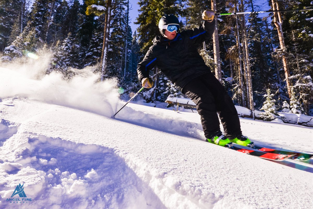AFbikepark's tweet photo. Summer won't last forever...but you can still shred the mountain this winter! Winter season passes on sale now https://t.co/kSPb2HcqIM https://t.co/eKRdkQyZJv