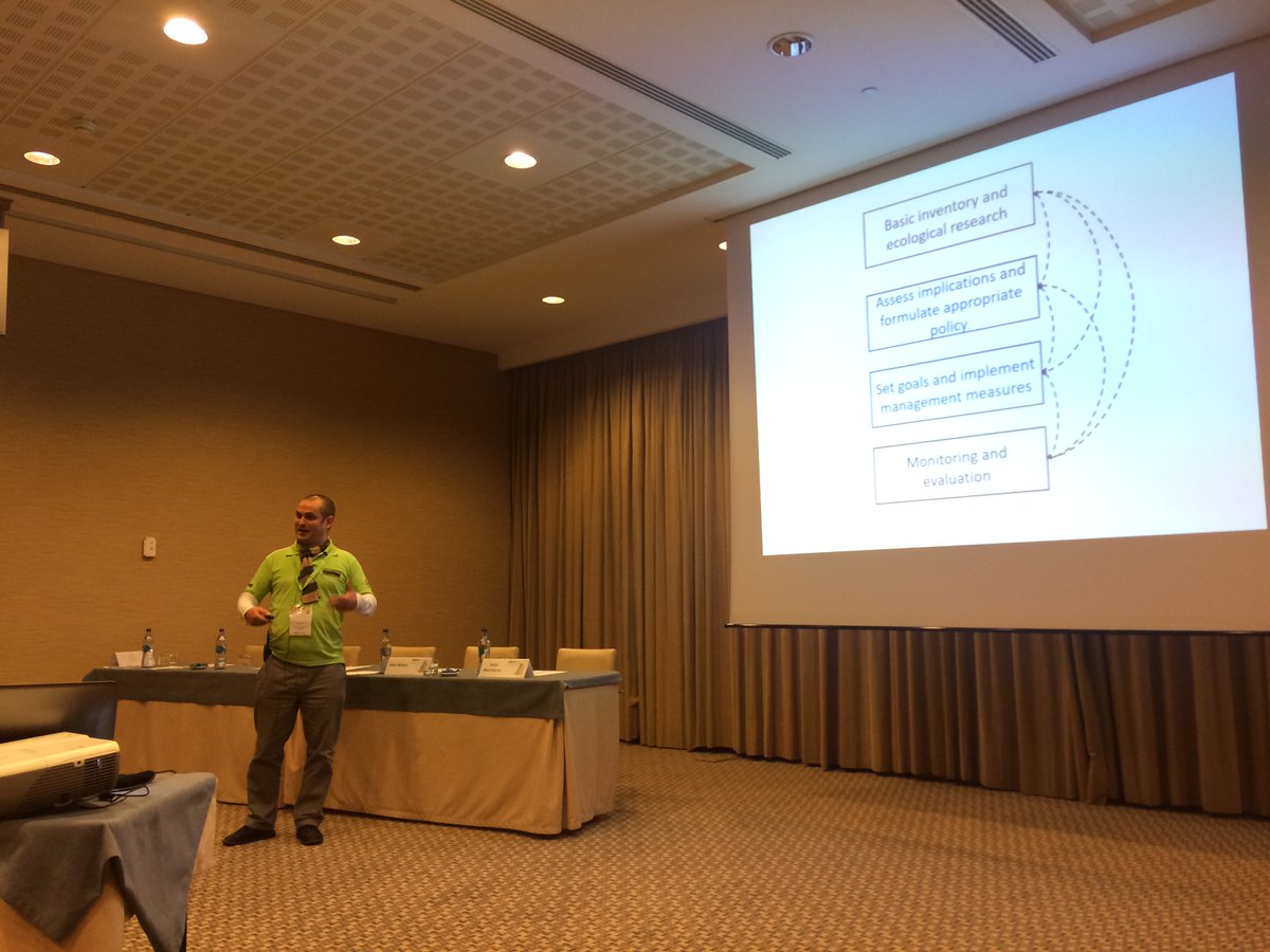 EMAPI14's tweet photo. More and more insights on how to process the problem of #invasivespecies from our Plenary Talk: John Wilson at @EMAPI14 https://t.co/xYZOwPYog6