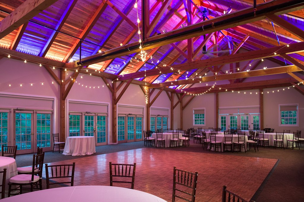 GlasbernInn's tweet photo. Make your holiday party or reunion unforgettable with one of #Glasbern's event spaces, fresh cuisine and charming scenery. #ChooseGlasbern https://t.co/4ECCaBaN9h