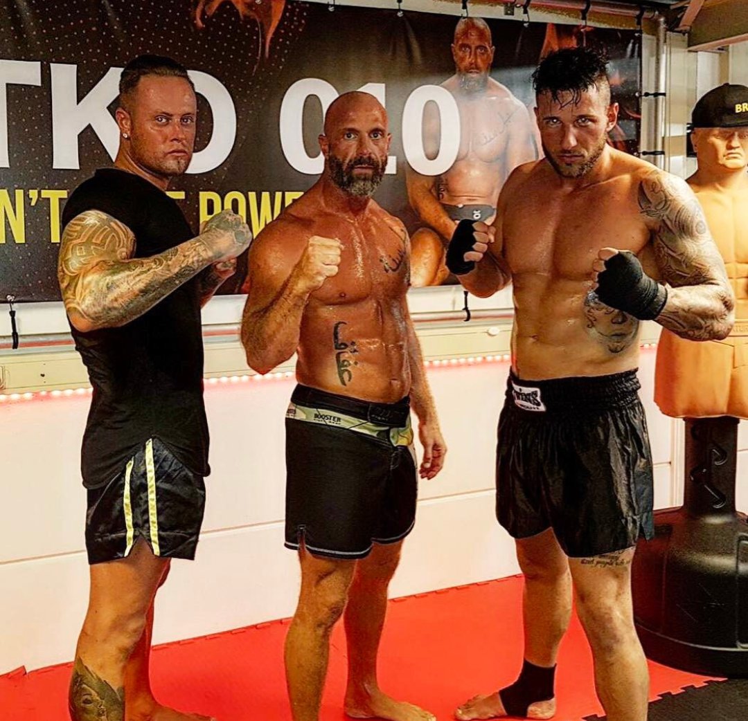 _InkedDaddy_'s tweet photo. Putting in that work 👊💥  Psyko training done 👌 https://t.co/UzIcakzlc0