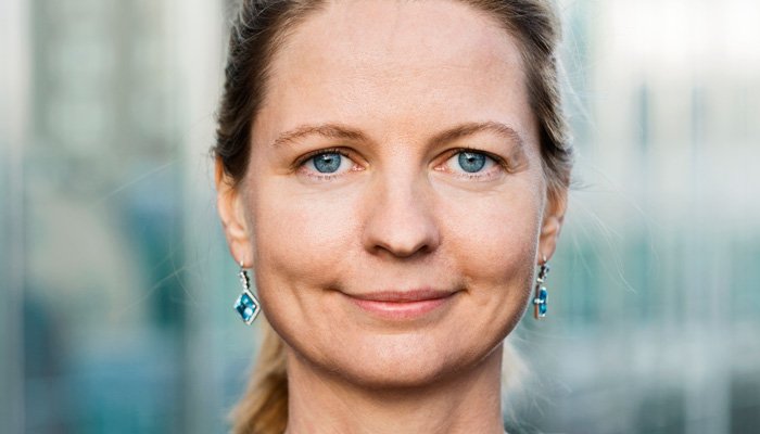 Nordea_SE's tweet photo. .@anna_storakers om flytt av moderbolagets säte: "Vår verksamhet i Sverige kommer att bedrivas precis som tidigare" https://t.co/4ZcSB8E2eS https://t.co/xVgdjibUvB