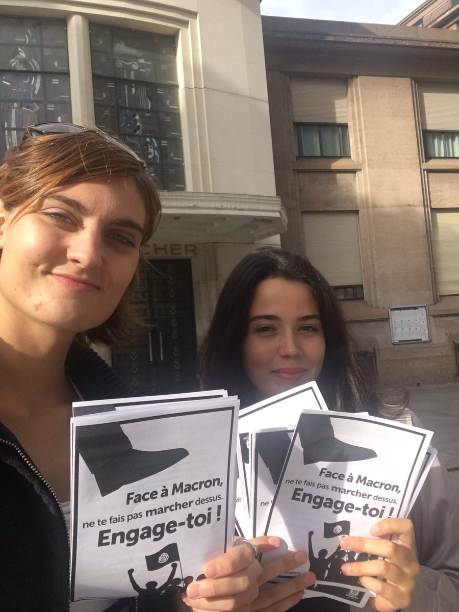 MJSParis1920's tweet photo. Mobilisé.e.s dès la rentrée pour partager les idées des jeunes socialistes ! #MJSParis https://t.co/eum6n51Qn3