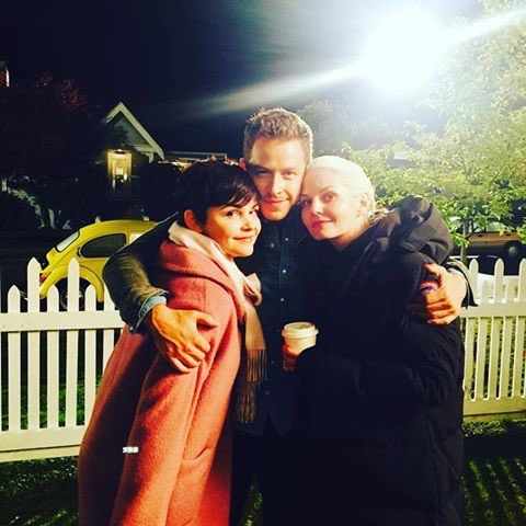 jmoftIana's tweet photo. i miss the charming family https://t.co/GD9KGuGZqh