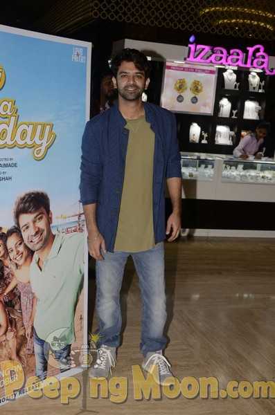 PeepingMoon's tweet photo. Television Heartthrob @BarunSobtiSays clicked at #THMSPosterLaunch 

#TuHaiMeraSunday #BarunSobti https://t.co/c0hM1mY0DM