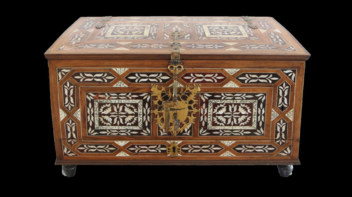 Antiques & Fine Arts tweet media