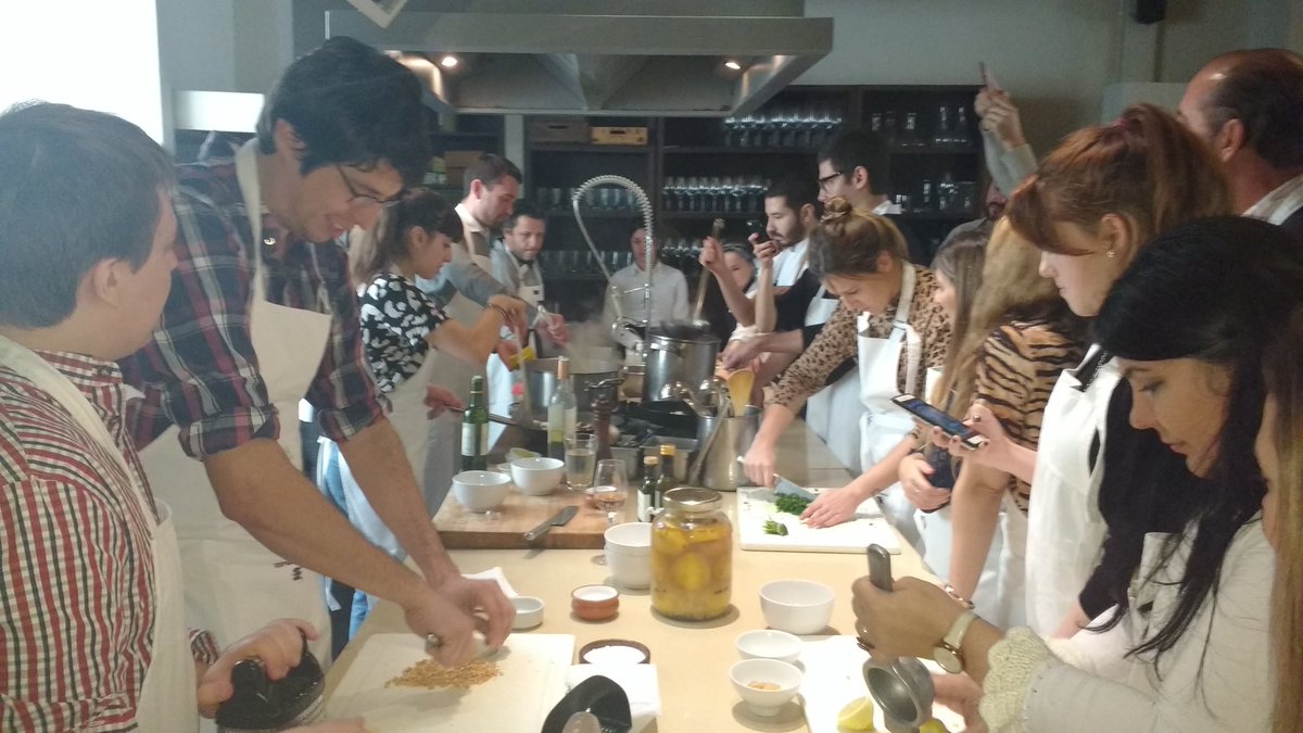 hcuervo's tweet photo. Tenemos un #Ecosistema copado. A los #emprendedores hay q hacerlos #pivotear. Los invitas a #comer, pero tuvieron q #cocinar #in https://t.co/DnokPL6hFo
