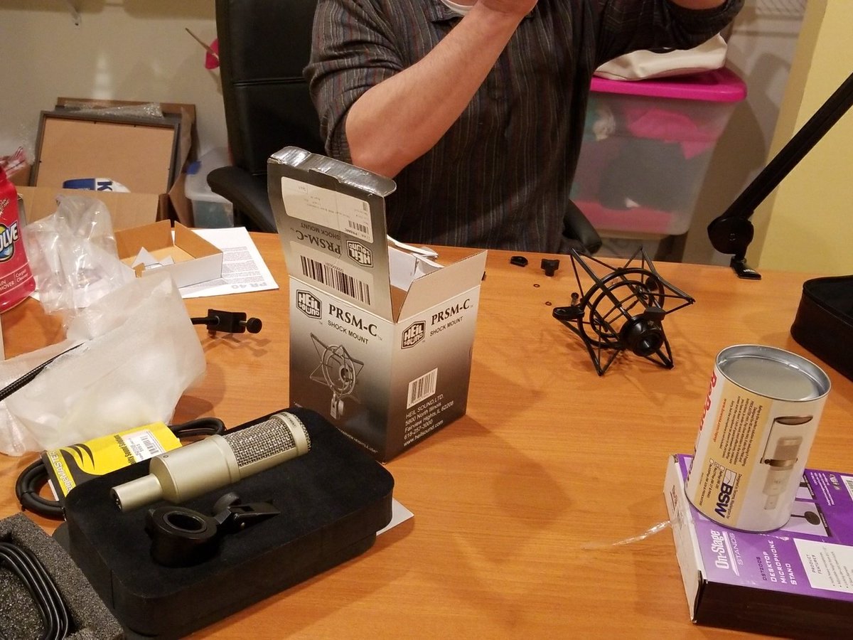 rabiasquared's tweet image. Looking for an audio engineer in the DC area to hire bc I have no idea how to set up my recording equipment. Anyone out there?