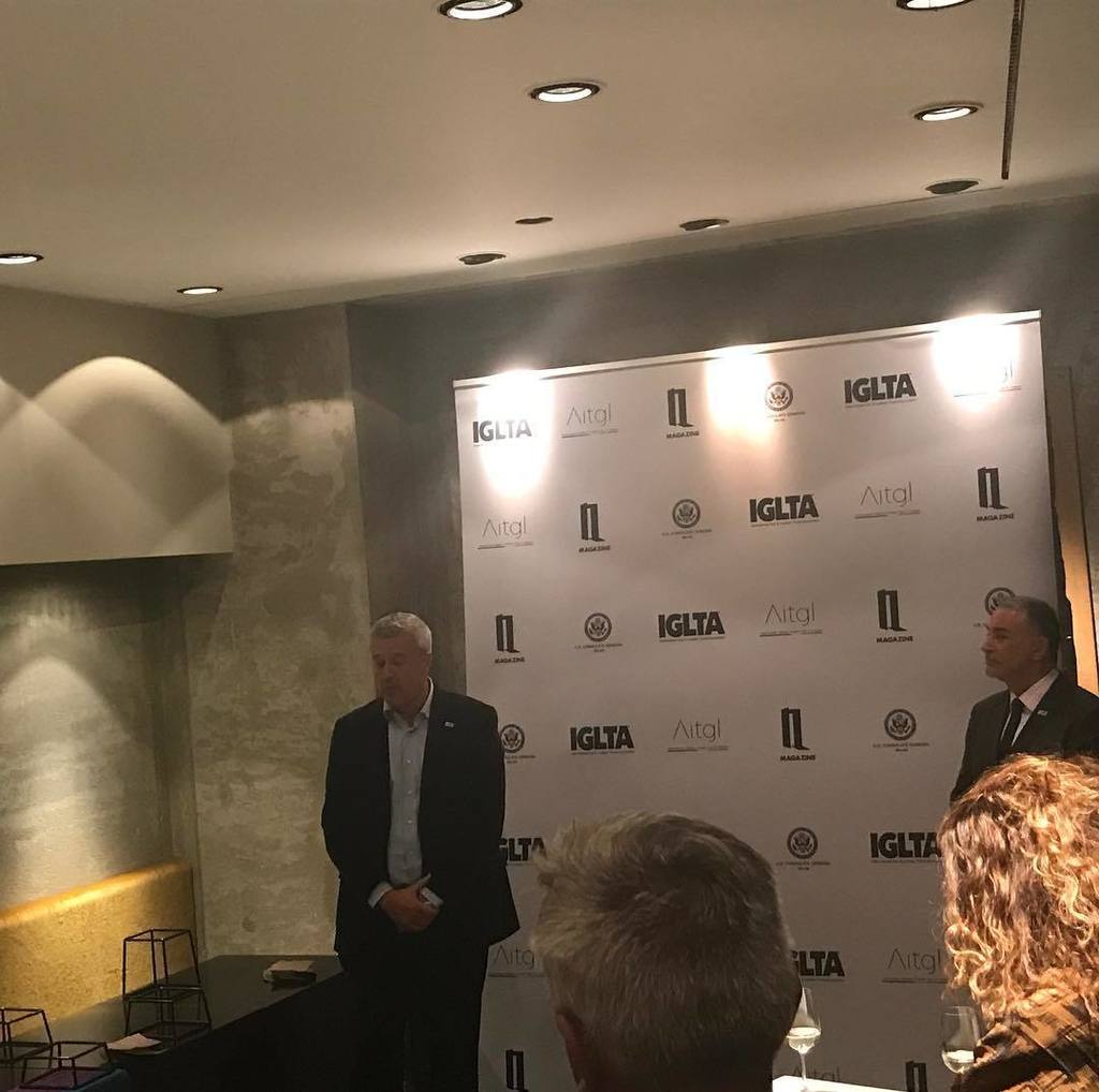 elisadalbosco's tweet photo. Al via il #cocktail #welcome tra #Aitgl #Iglta @john.tanzella #president with @usconsmilan @paolocolombola7 https://t.co/CRCKDfLo9h https://t.co/C1cnnlZJOV