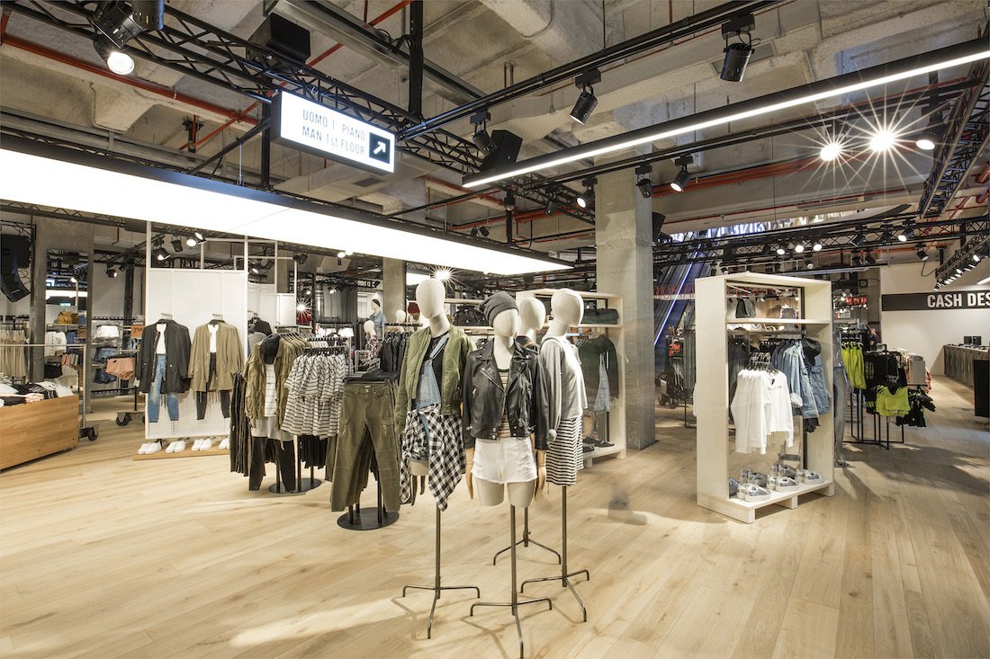 Mall of Switzerland tweet media