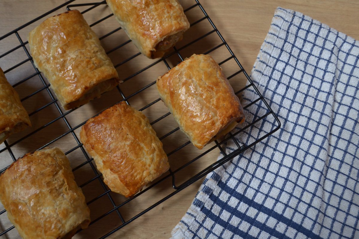 Sausage rolls have been filling the shop with the most amazing smell today 🤤