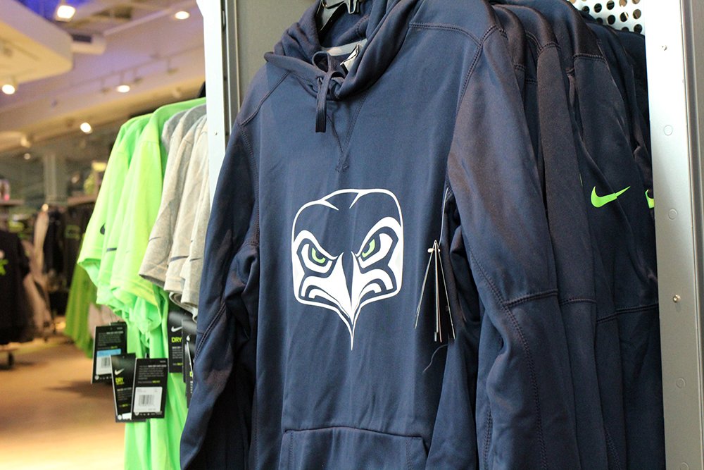 SeahawksProShop's tweet photo. Now you can get the new #Seahawks alternate logo on hoods, tees, hats and more!
In stores and online!
SHOP https://t.co/sVtJOqk1rS https://t.co/gbbjYZon8F