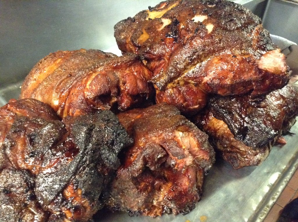 SpringStreetBBQ's tweet image. This is what our freshly smoked pork looks like....just waiting to be pulled!