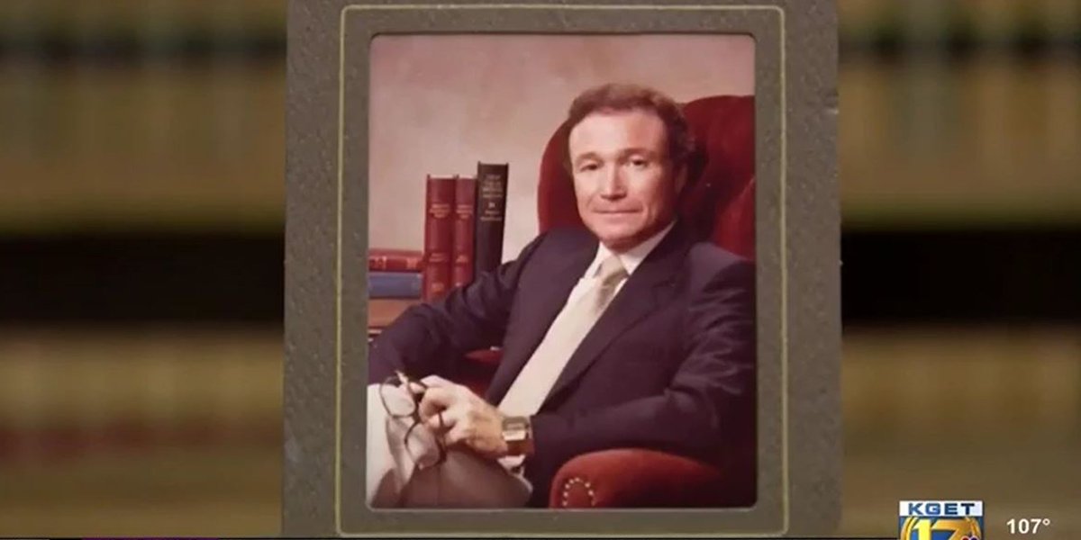 chainlaw's tweet photo. Full coverage Milt Younger's passing at https://t.co/VpeoFE7lQe.
#Bakersfield #KernCounty #ChainCohnStiles #ChainYounger #MiltYounger https://t.co/Go3W4kRnOy