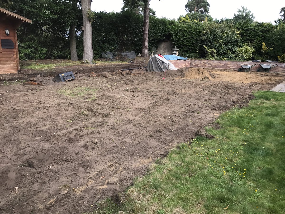 BurnhamLandscap's tweet image. Started a fantastic design by @RachelPSDesign and the visuals are stunning! Looking forward to this coming together.