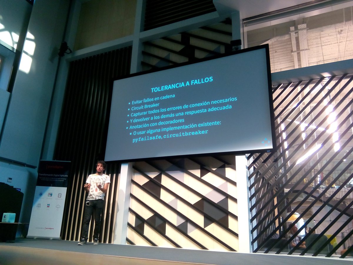 python_madrid's tweet image. Tolerancia a fallos con circuit breaker en #python para #microservicios @VITIMan @paradigmate