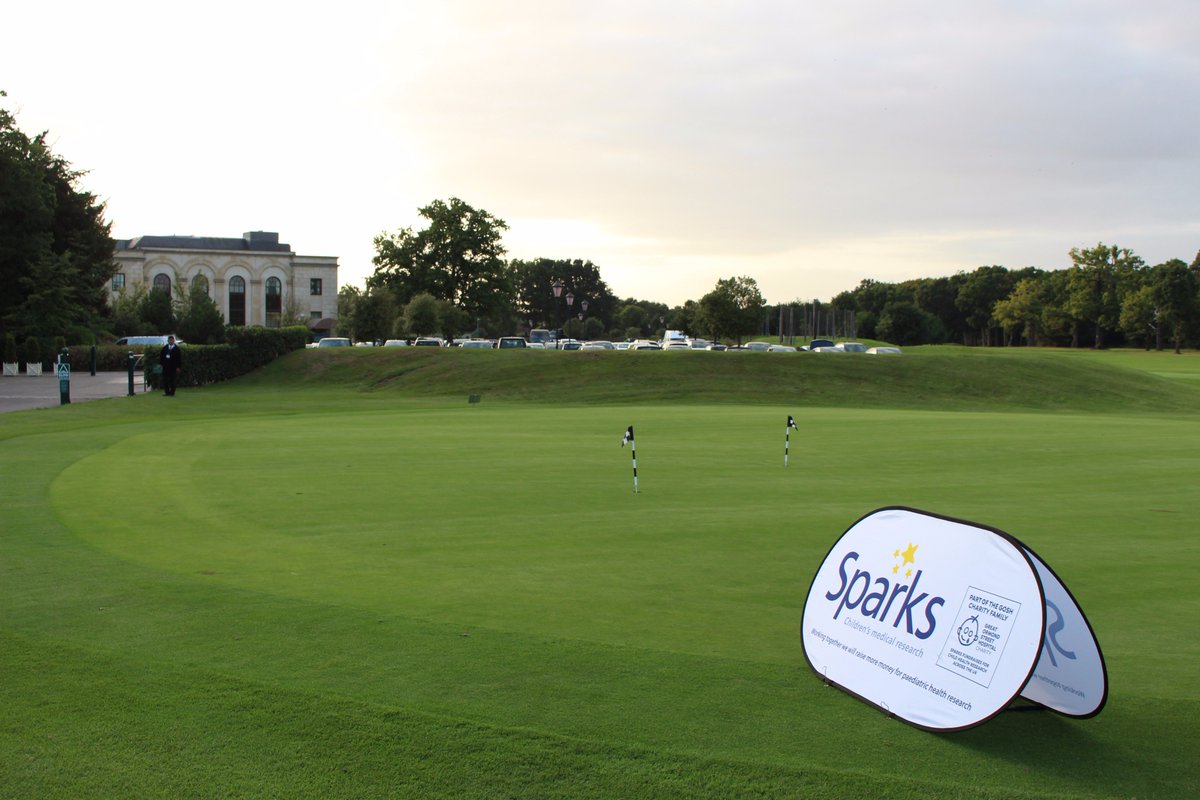 LoganInvitation's tweet photo. Sun starting to set at @StokePark - @Aspall &amp; @slingsbysocial proving hugely popular as expected 🍻. Great ⛳️day in support of @SparksCharity https://t.co/aX7b3sY5Ws