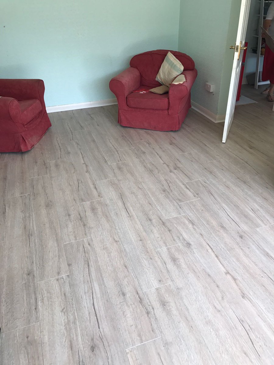 adamdw1974's tweet photo. Balterio, Tradition Quattro, Coral White Oak. https://t.co/Y9vYBAA9bi