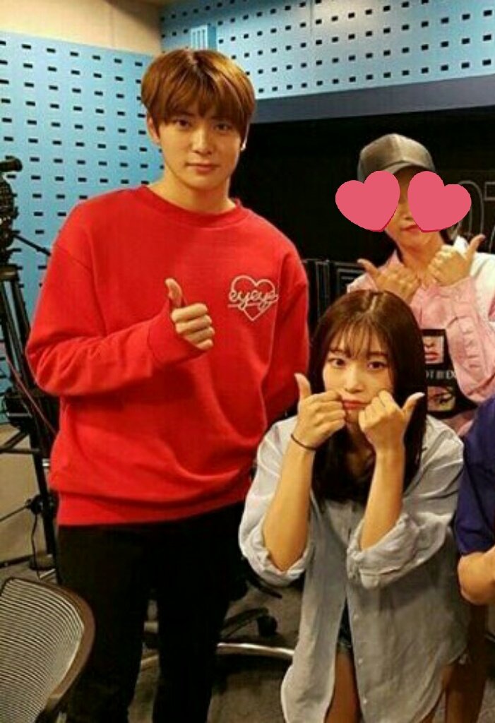 DJE0IO_VwAAehPJ.jpg:large