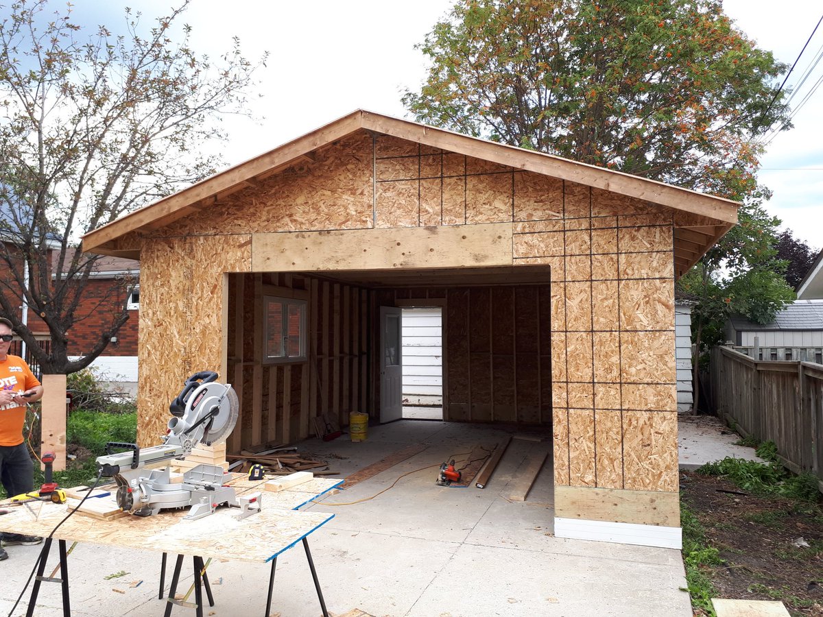 Rwaluchow's tweet photo. Hard day of garage-building... starting to come together. #manotaur https://t.co/lWg5JRxD35