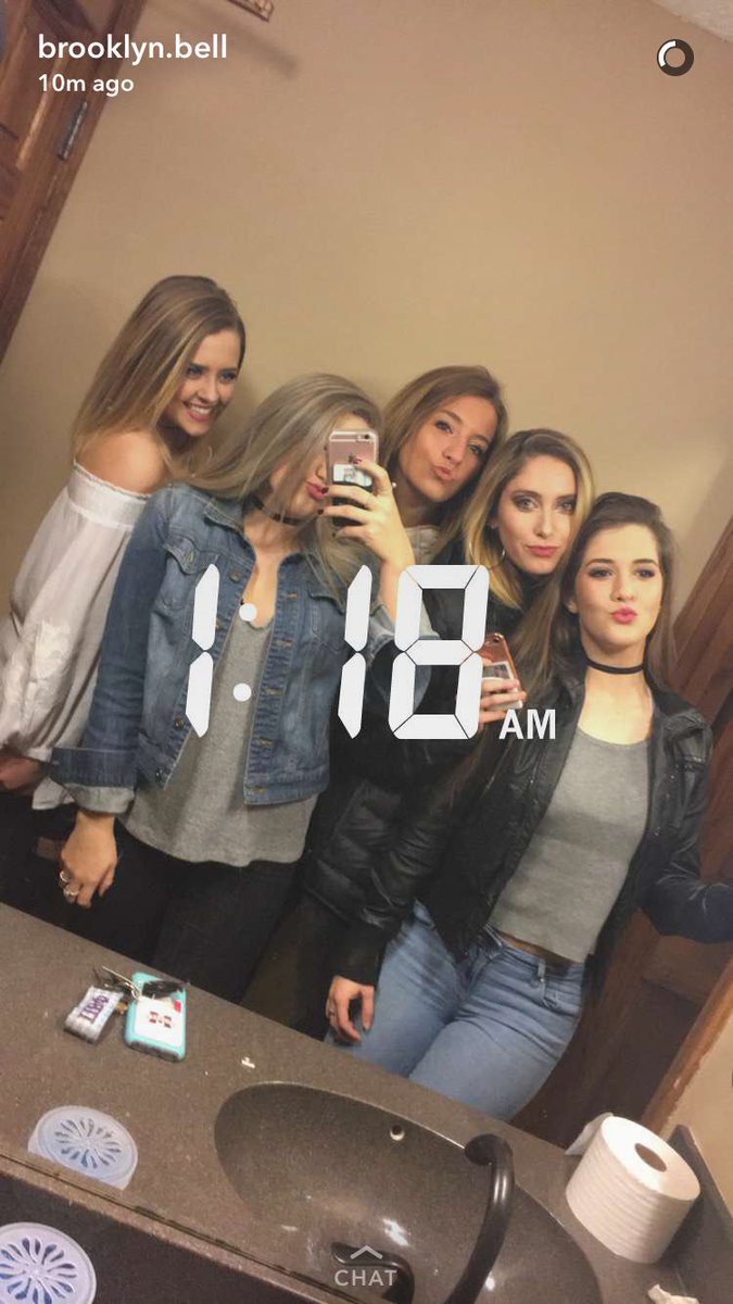 edendunaway's tweet photo. HAPPY BIRTHDAY SWEET BABY love you and thursdays and brunch and stealing your clothes!!! #starkvilleforever #newbys 💕😛 https://t.co/v0xBx02rDx