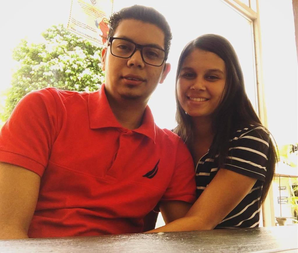 W_Velasquez10's tweet photo. 👫 https://t.co/jH66nasuE7 https://t.co/a3UnzHpsMb