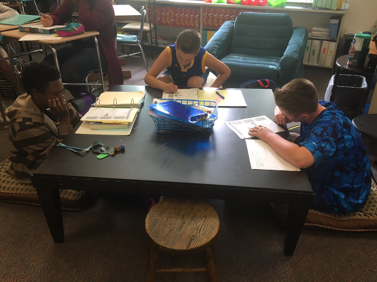 sarcasticnole's tweet photo. Getting math done... the alternative way. @HollyRidgeMS #ConqueringTheRidge #wolverineshrms https://t.co/kfD5h2r5U5