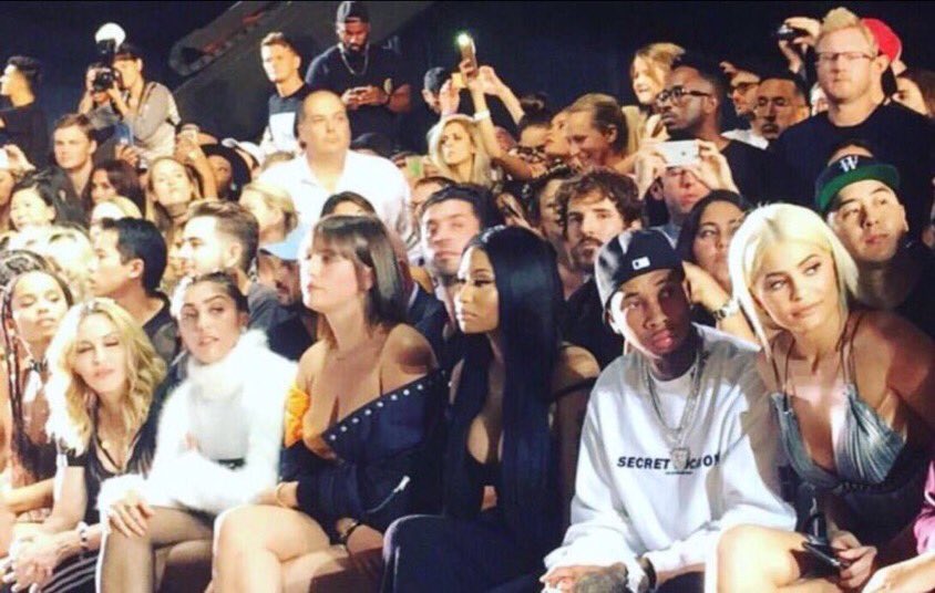 luxoitunes's tweet image. "vamo, vai ser legal"